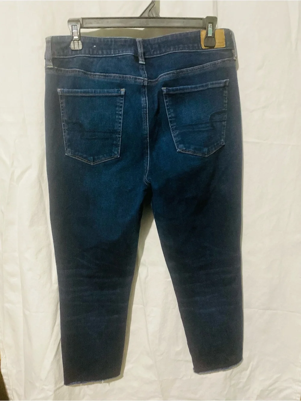 American Eagle Outfitters Dark Blue Cropped Ankle Jeans NWOT